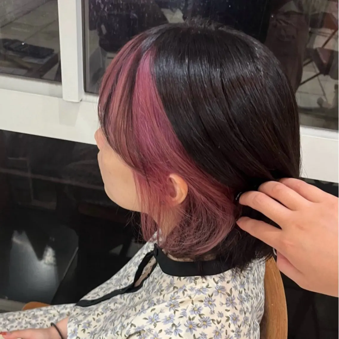 ミディアム ミストバング うる艶レイヤー/ 店長💎まな💎のヘアスタイル