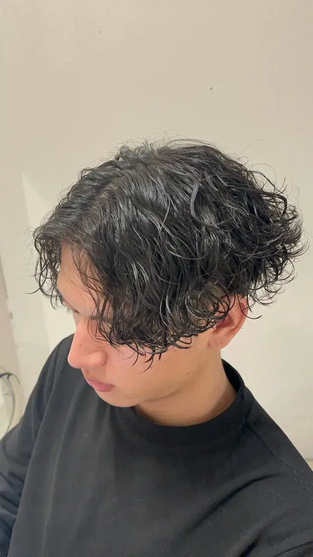 メンズ パーマ 遠藤 日和のヘアスタイル