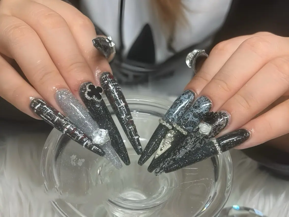 ネイル アートネイル ロングネイル スカルプネイル ネイルチップ ハンドネイル Rin Nail 新大久保店のネイルデザイン