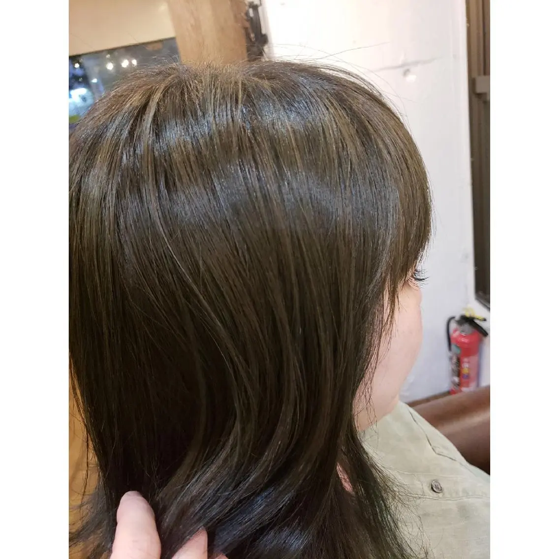 カラー ロング 饒平名 知也のヘアスタイル