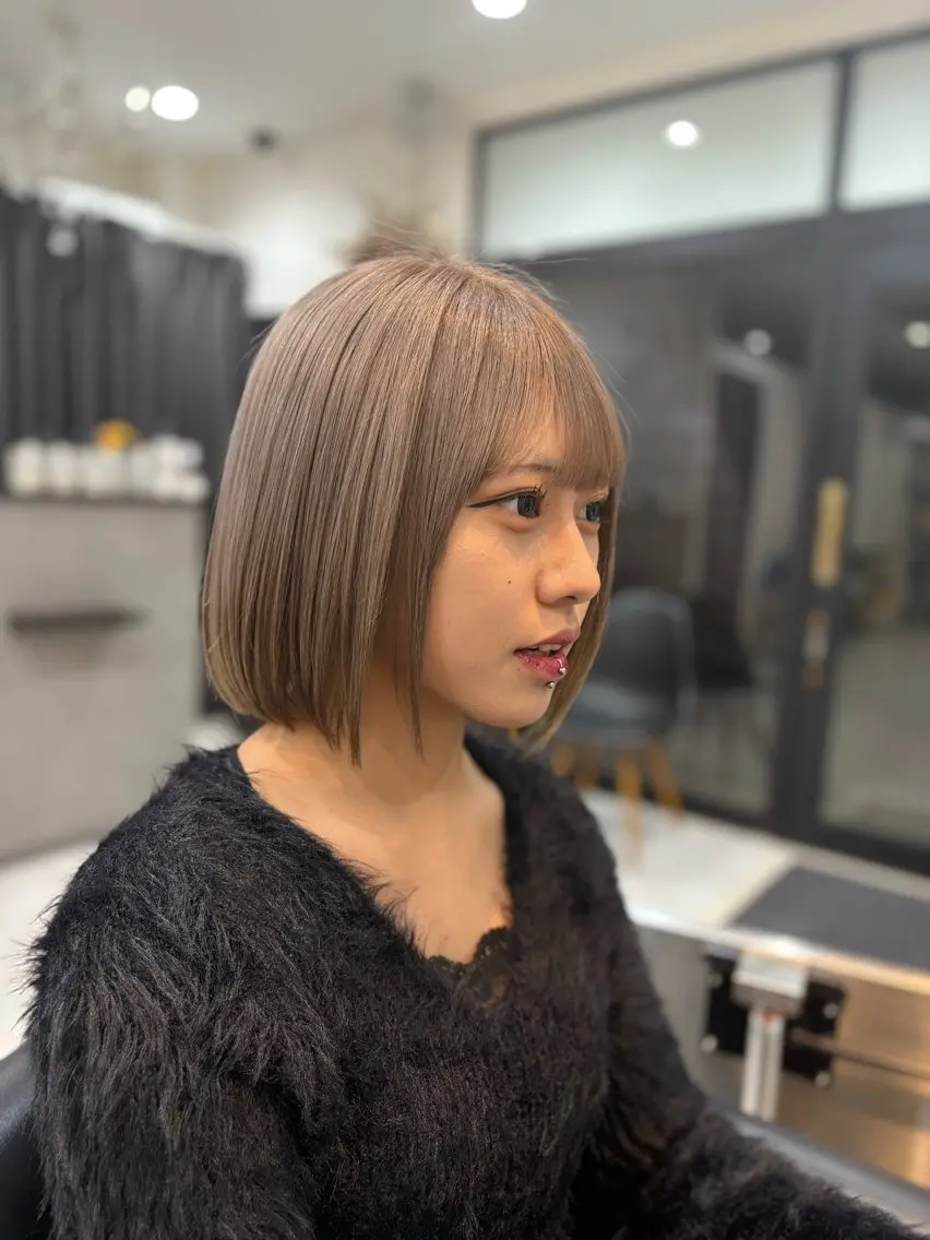 ハイトーンをご希望の方❗️【似合わせカット➕デザインプレックス艶カラー➕高濃度ケラチントリートメント】の写真