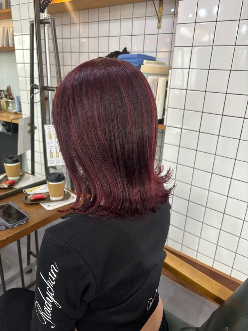 ミディアム カラー ハイライトカラー ピンクカラー ハイライト ヘアカラー 蛭川 愛奈のヘアスタイル