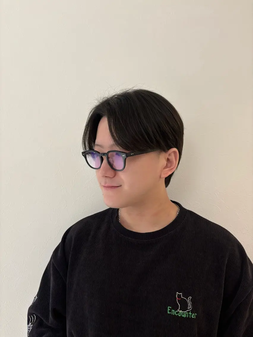 ショート メンズ センターパート メンズ韓国風 韓国風ヘア カット レイヤー/透明感 HIRARIのヘアスタイル