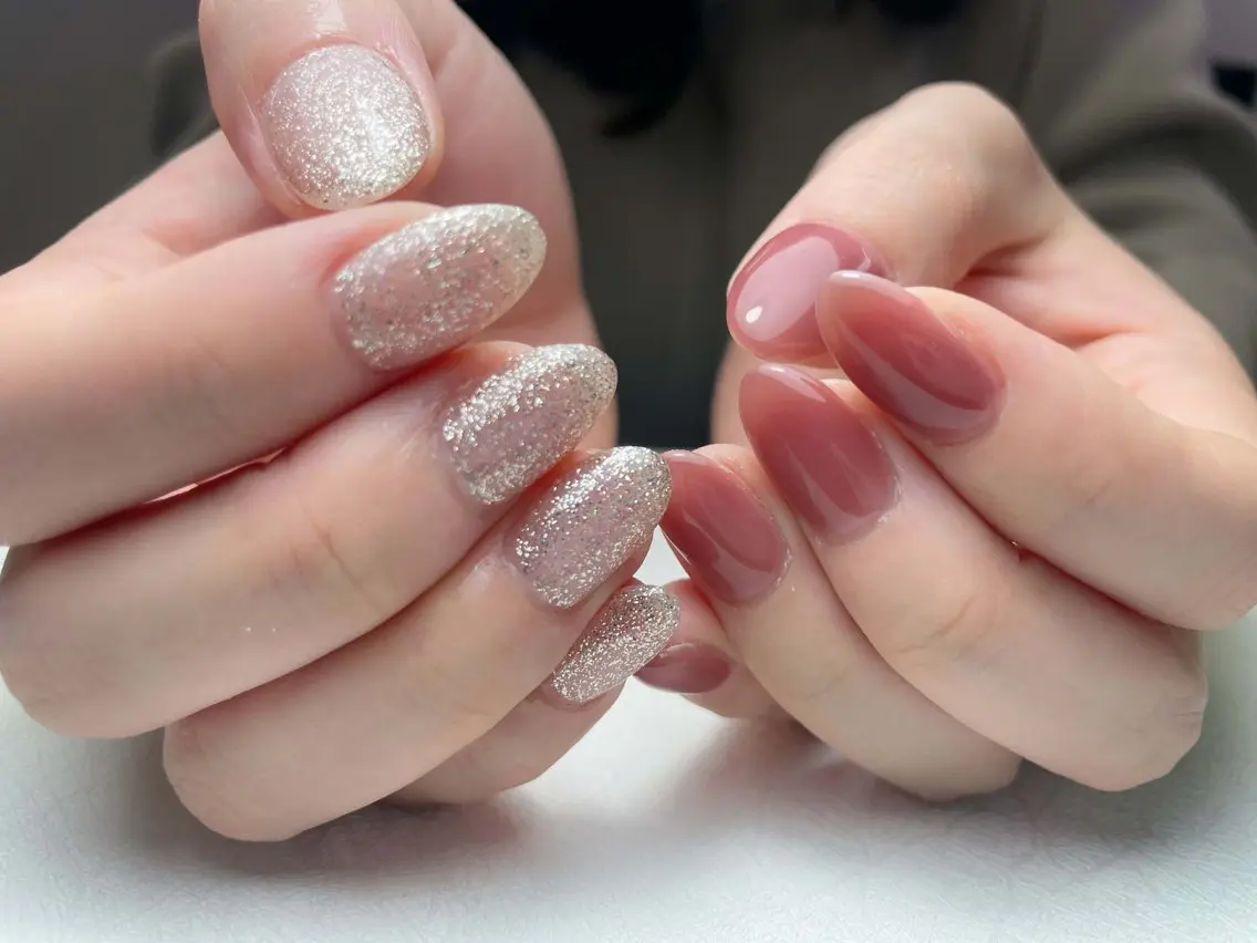 ネイル オーロラネイル フットネイル フレンチネイル ジェルネイル ガラスフレンチ ハンドネイル 中野駅から2分 MEO NAILのネイルデザイン