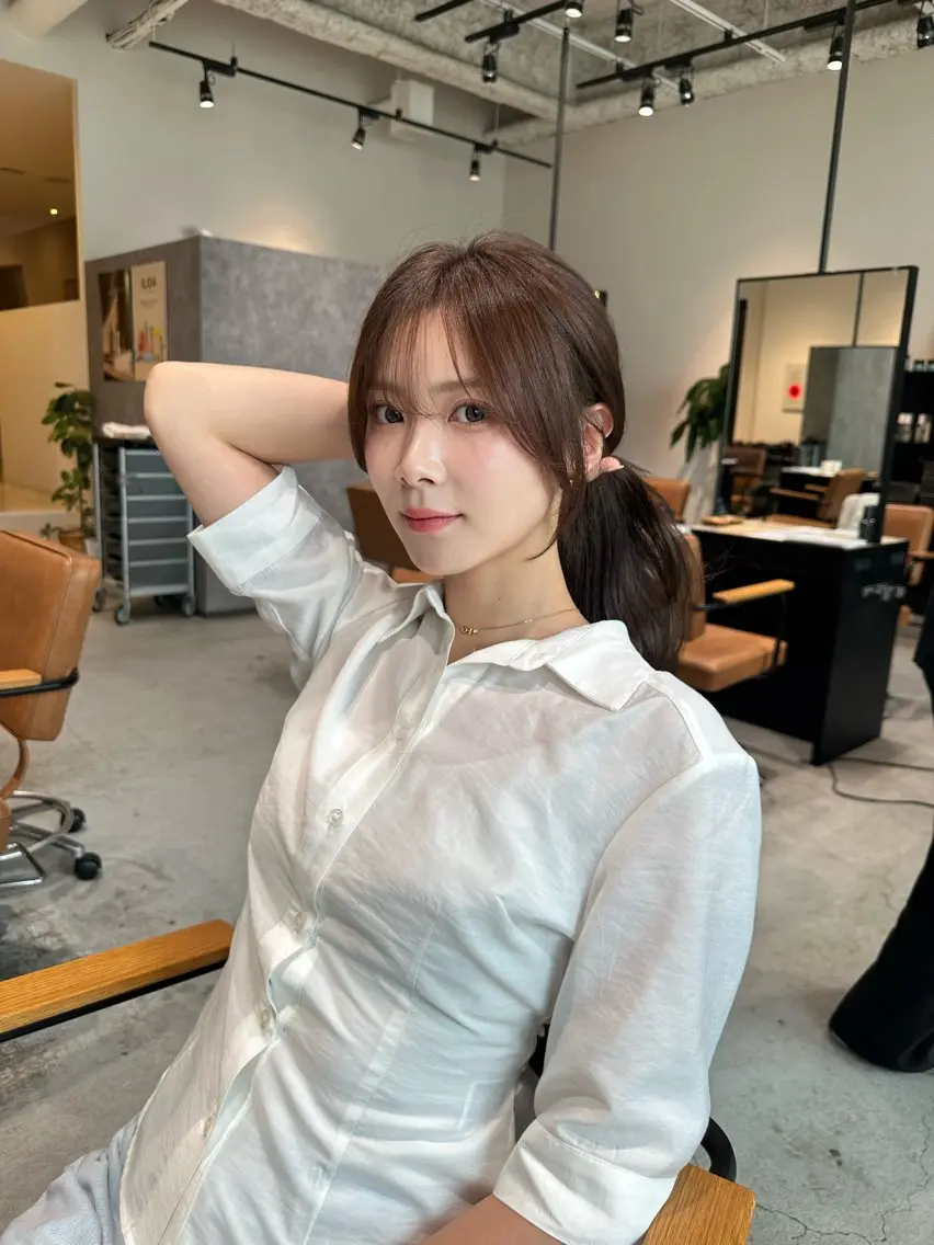 ロング カラー 韓国レイヤーカット 透明感カラー冨田那樹のヘアスタイル