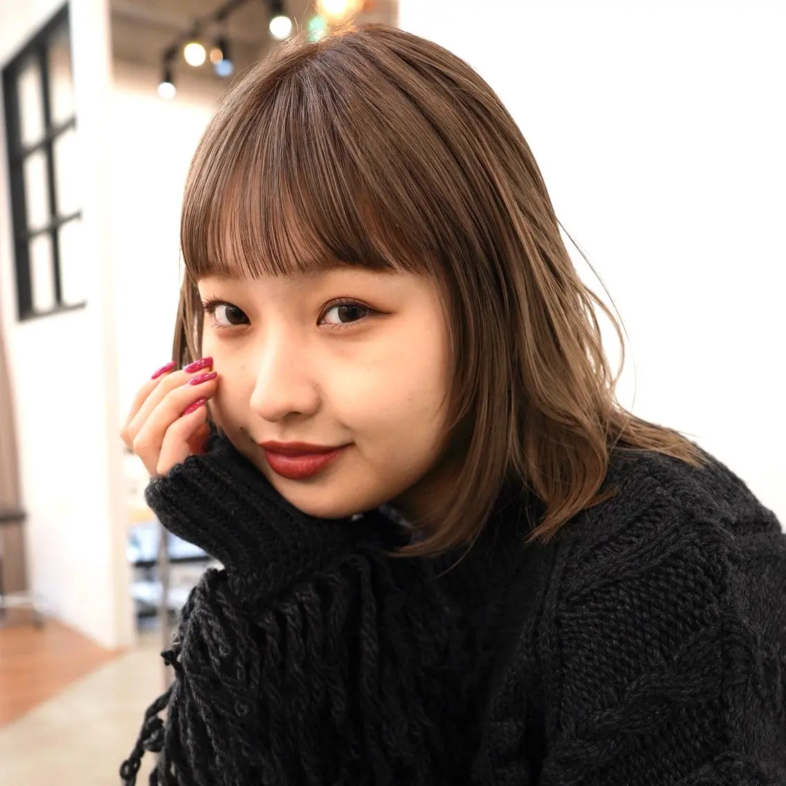 ショート カラー ボブレイヤー ベージュカラー ブリーチ ブラウンカラー ブラウンベージュ カット ヘアカラー shun 原宿/表参道のヘアスタイル