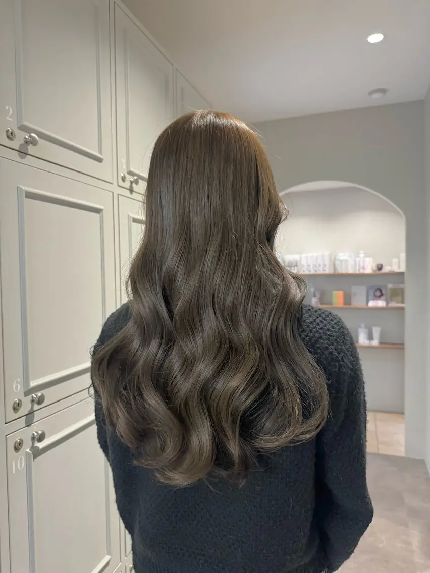 カラー 透明感ある艶カラー / KAKOのヘアスタイル