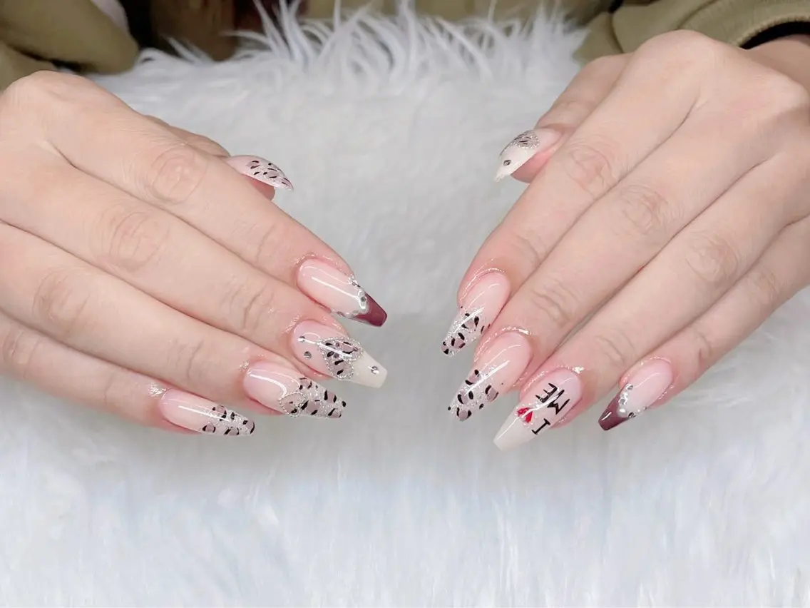 カラー ハンドネイル GOHOUBI Nail 心斎橋店のネイルデザイン