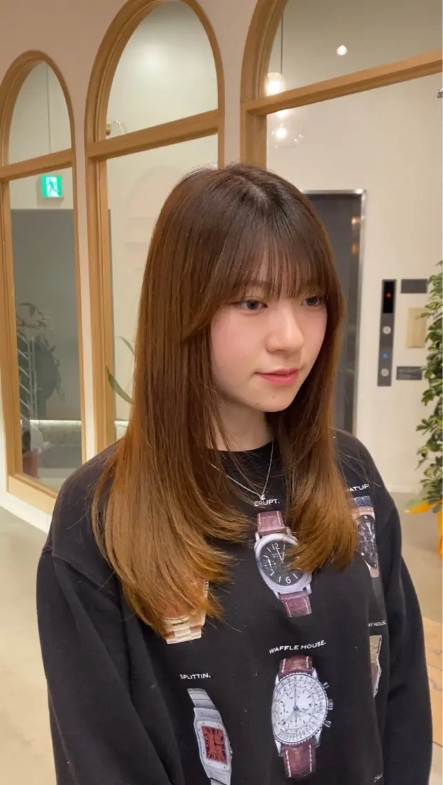 ロング レイヤーカット ロング sanae /透明感カラーのヘアスタイル