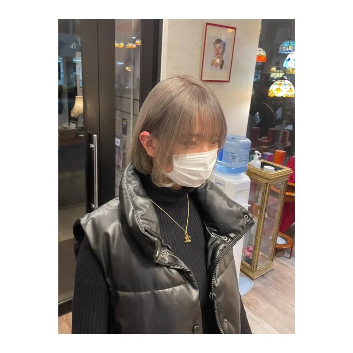 ミディアム カラー シルバー ヘアカラー トリートメント マツノ ユウキのヘアスタイル