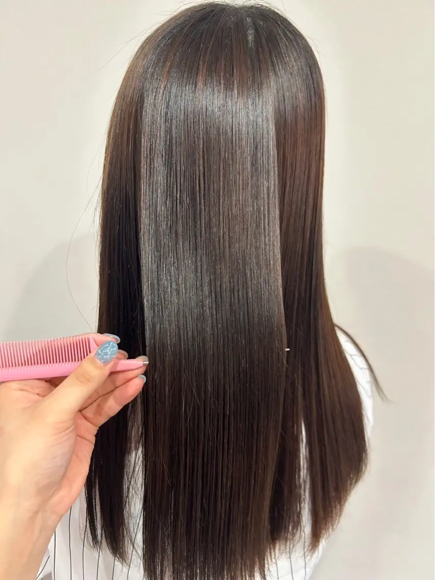 セミロング 穴山 斗希のヘアスタイル