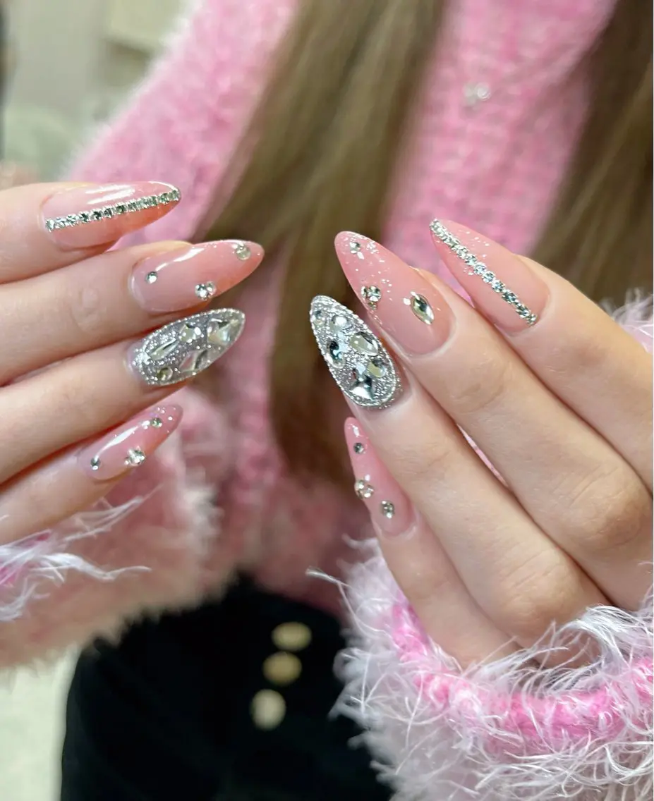 ロング ハンドネイル めぐみのネイルサロン スタッフ練習のネイルデザイン