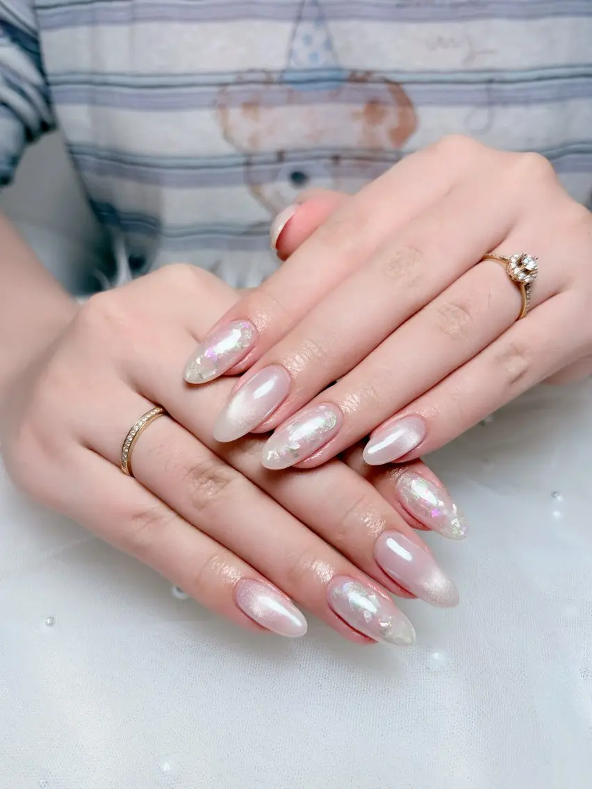 ネイル 韓国ネイル マグネットネイル 持ち込み ニュアンスネイル シンプルネイル ハンドネイル Huyn Nail Shinjyukuのネイルデザイン