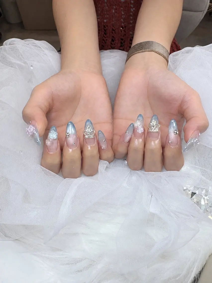ネイル ワンホンネイル ハンドネイル natsuki 🌙のネイルデザイン