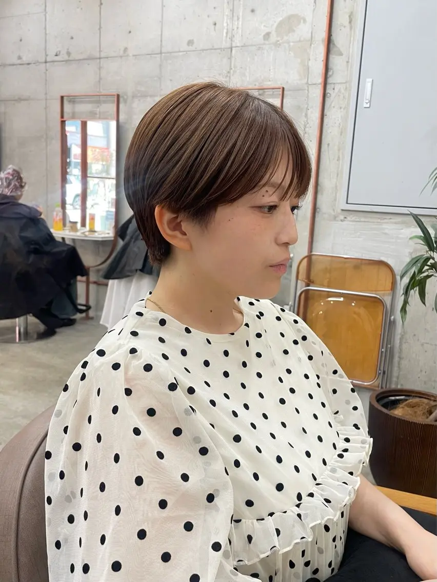 ショート カリン/ カット・ブリーチのヘアスタイル