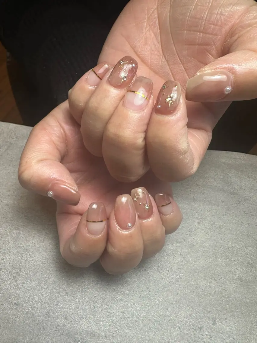 ネイル フットネイル ニュアンスネイル シンプルネイル nailroom Anmie.のネイルデザイン