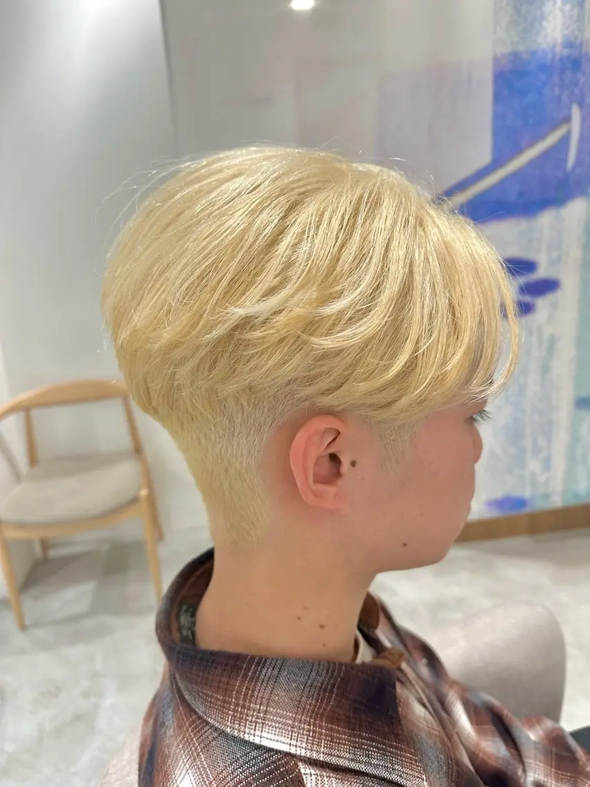 カラー メンズ メンズブリーチ メンズ韓国風 ベージュカラー ブリーチ ホワイトベージュ カット ヘアカラー トリートメント 💎メンズパーマ特化 🥇メンズのプロのヘアスタイル