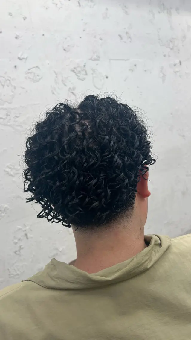 メンズ メンズパーマ 渋谷メンズ 松永蓮のヘアスタイル