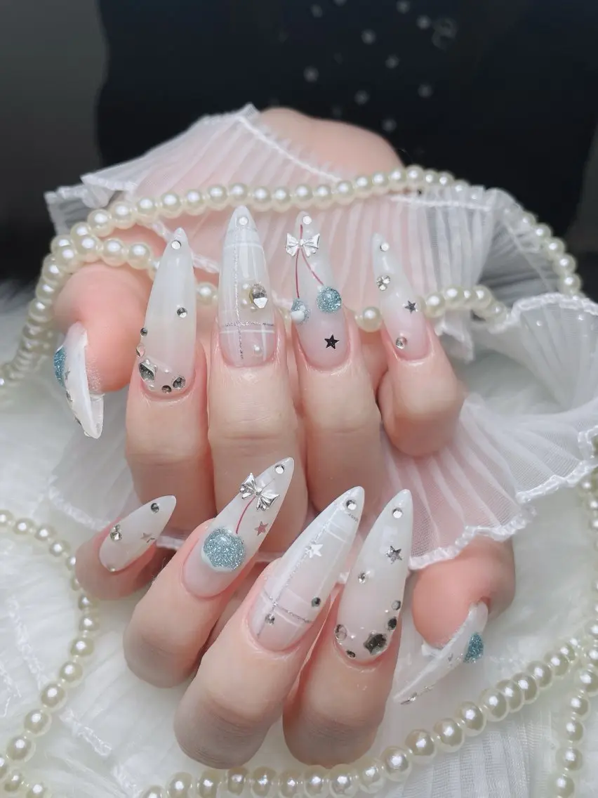 ネイル アートネイル オーロラネイル フラッシュネイル フットネイル フレンチネイル Sora nail 長さ出し専門店のネイルデザイン