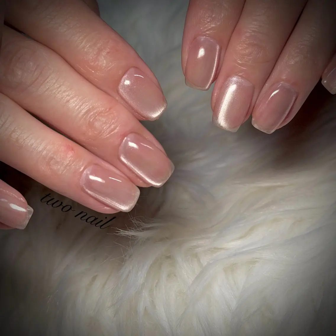 ネイル マグネットネイル ネイルチップ ホワイト ハンドネイル two nailのネイルデザイン
