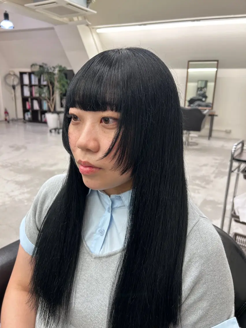 【顔周りも追加可◎】前髪カット＋前髪縮毛矯正の写真