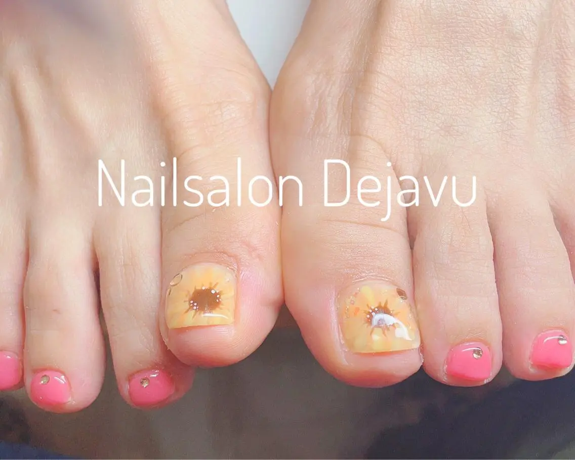 ネイル アートネイル フットネイル 夏ネイル Nail salon Dejavu 🌿のネイルデザイン