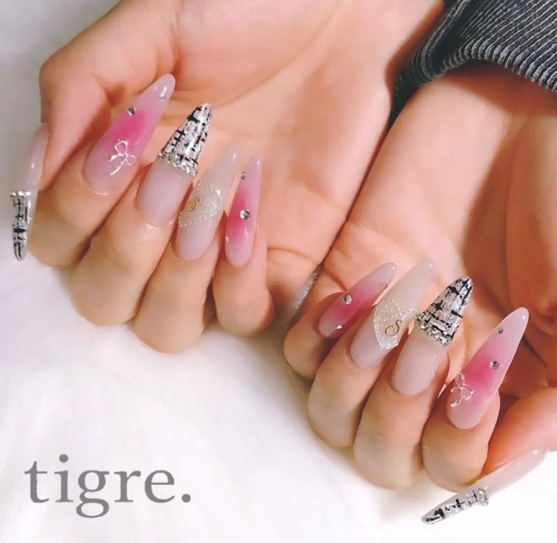 ネイル tigre .のネイルデザイン