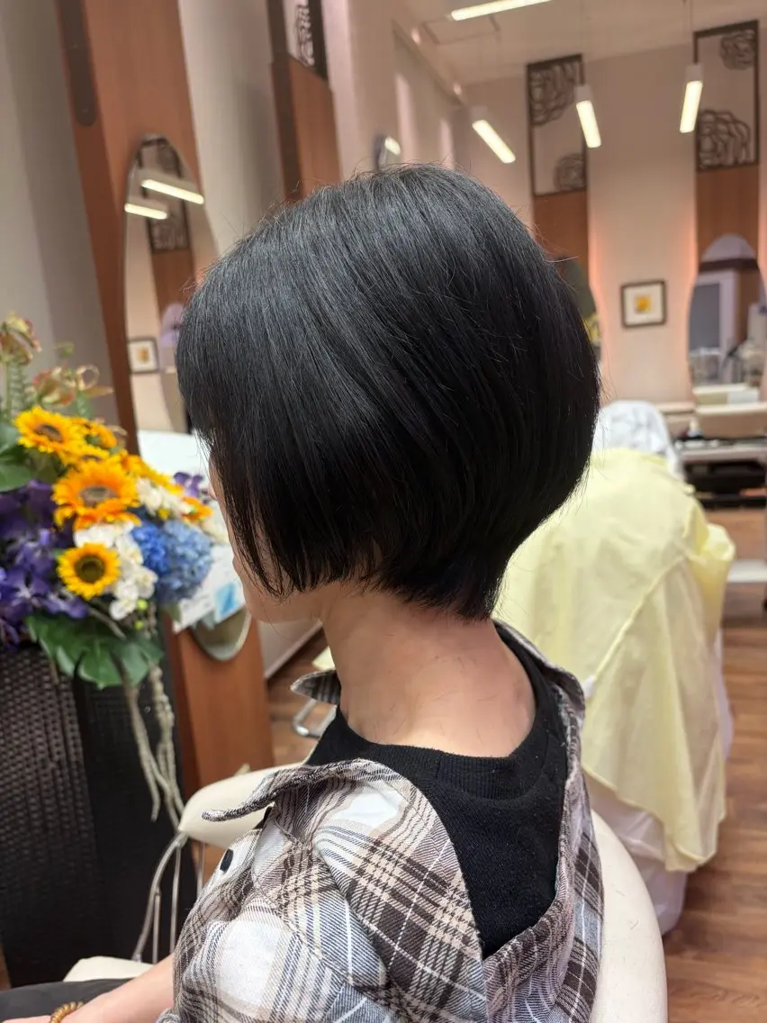 ショート やまもと かこのヘアスタイル