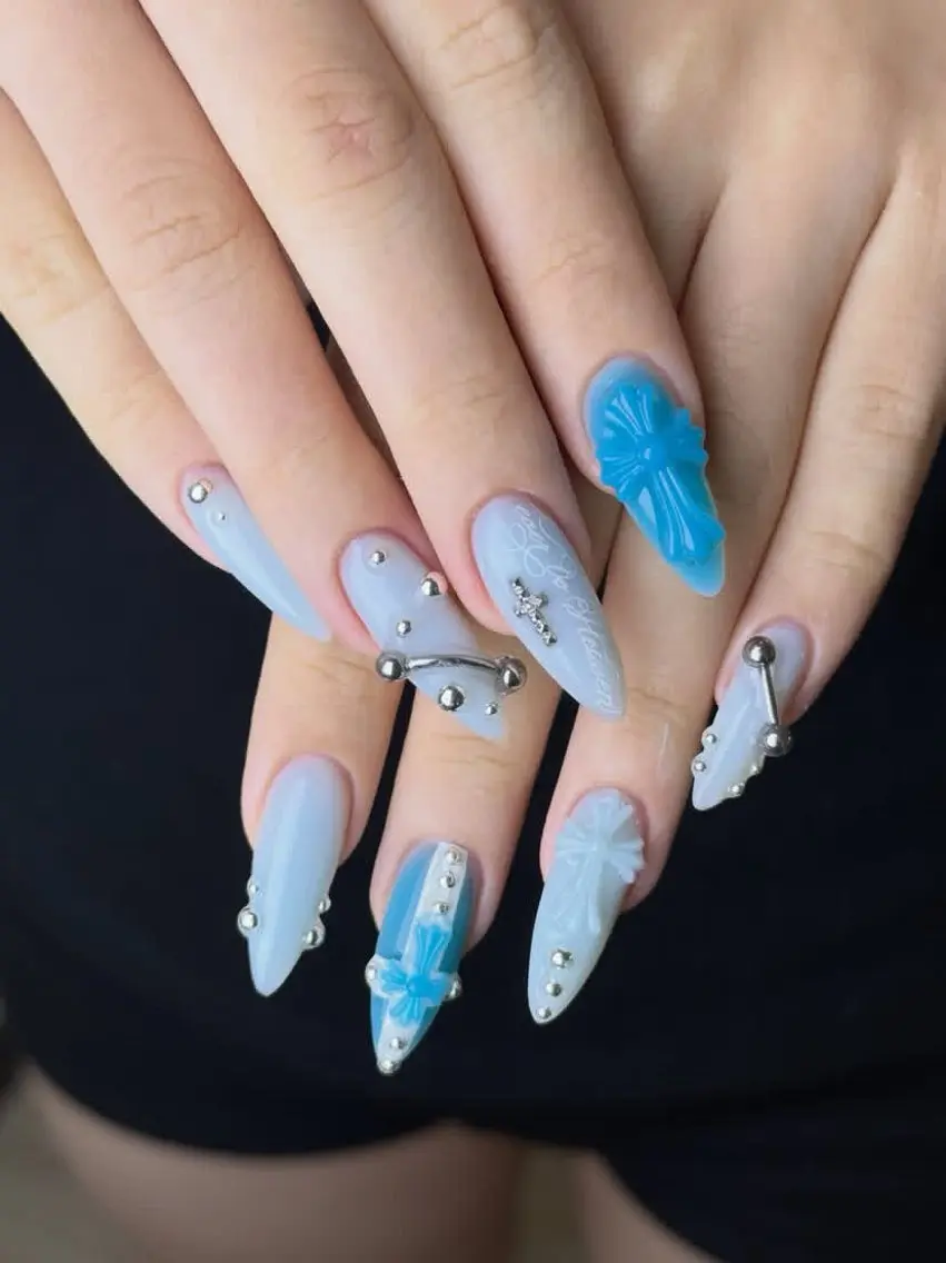 ネイル アートネイル フレンチネイル ジェルネイル キラキラネイル 韓国ネイル ハンドネイル ICE Nailsのネイルデザイン