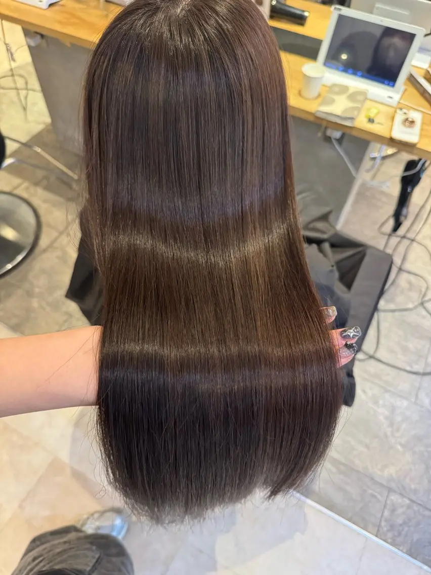 ロング アッシュ アッシュブラウン ヘアカラー トリートメント 💎艶カラー髪質改善 💎🐇uraraのヘアスタイル