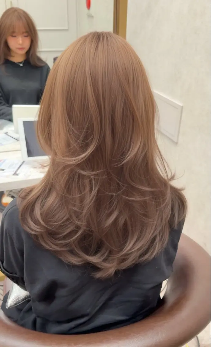 ミディアム カラー カット ヘアカラー レイヤーダブルカラー KYONのヘアスタイル