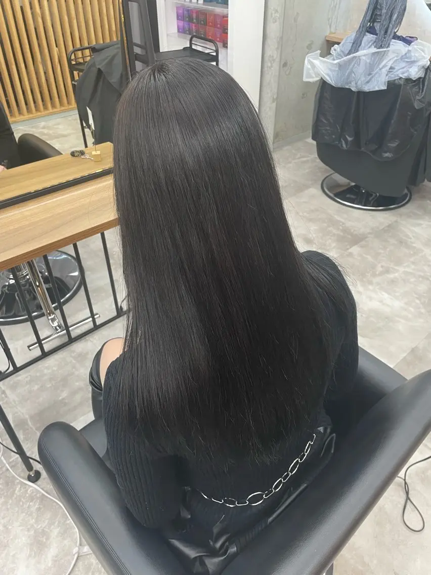 ロング 奥野JAPAN🌈 艶髪カラーのヘアスタイル