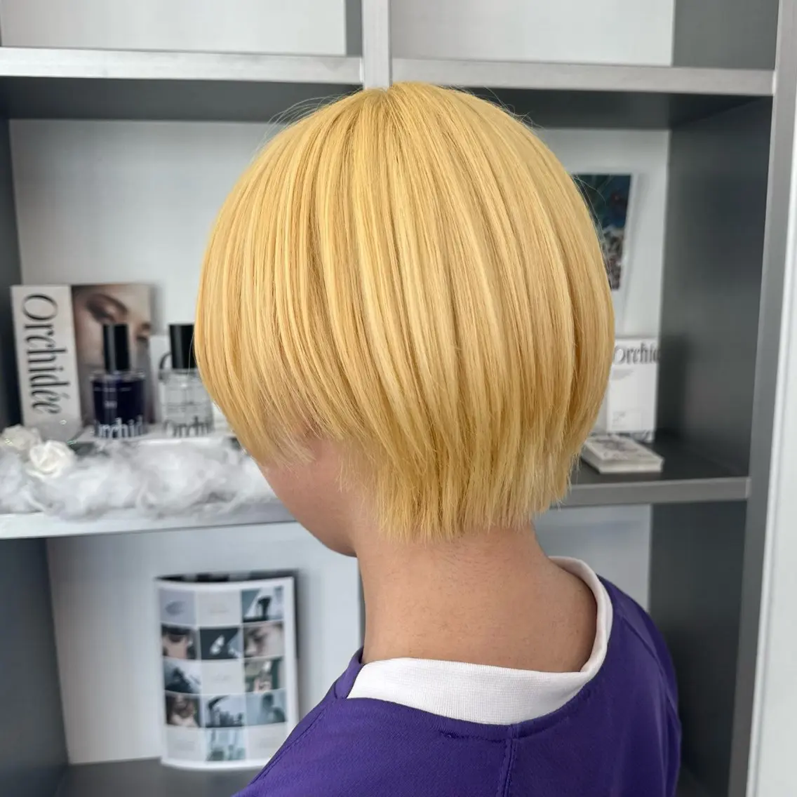 ショート カラー カット ヘアカラー トリートメント 🌼動き×透明感🩵 ハイトーン/ナナのヘアスタイル