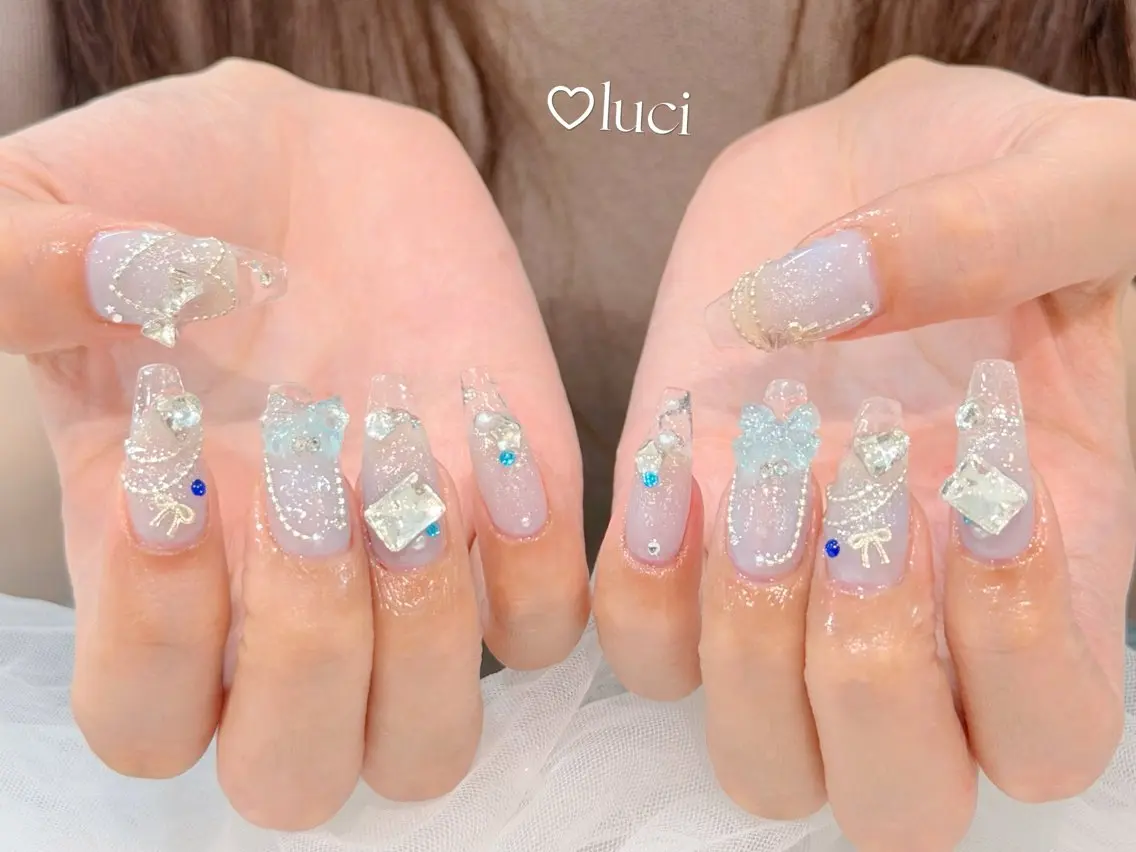 ネイル オーロラネイル 長さ出し フレンチネイル ジェルネイル マグネットネイル ハンドネイル Luci Nail Shinokuboのネイルデザイン