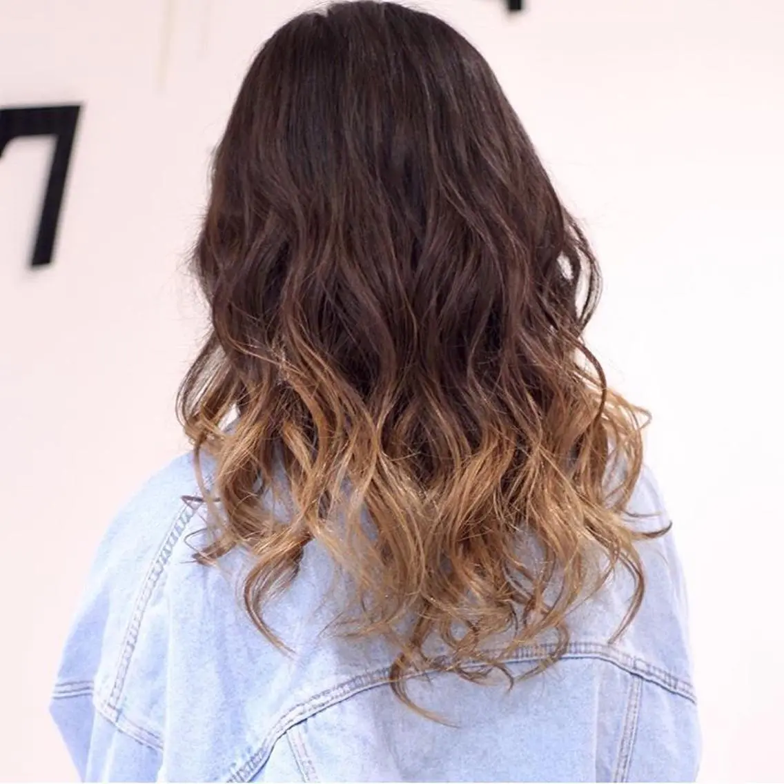 カラー グラデーションカラー 中林 由佳のヘアスタイル