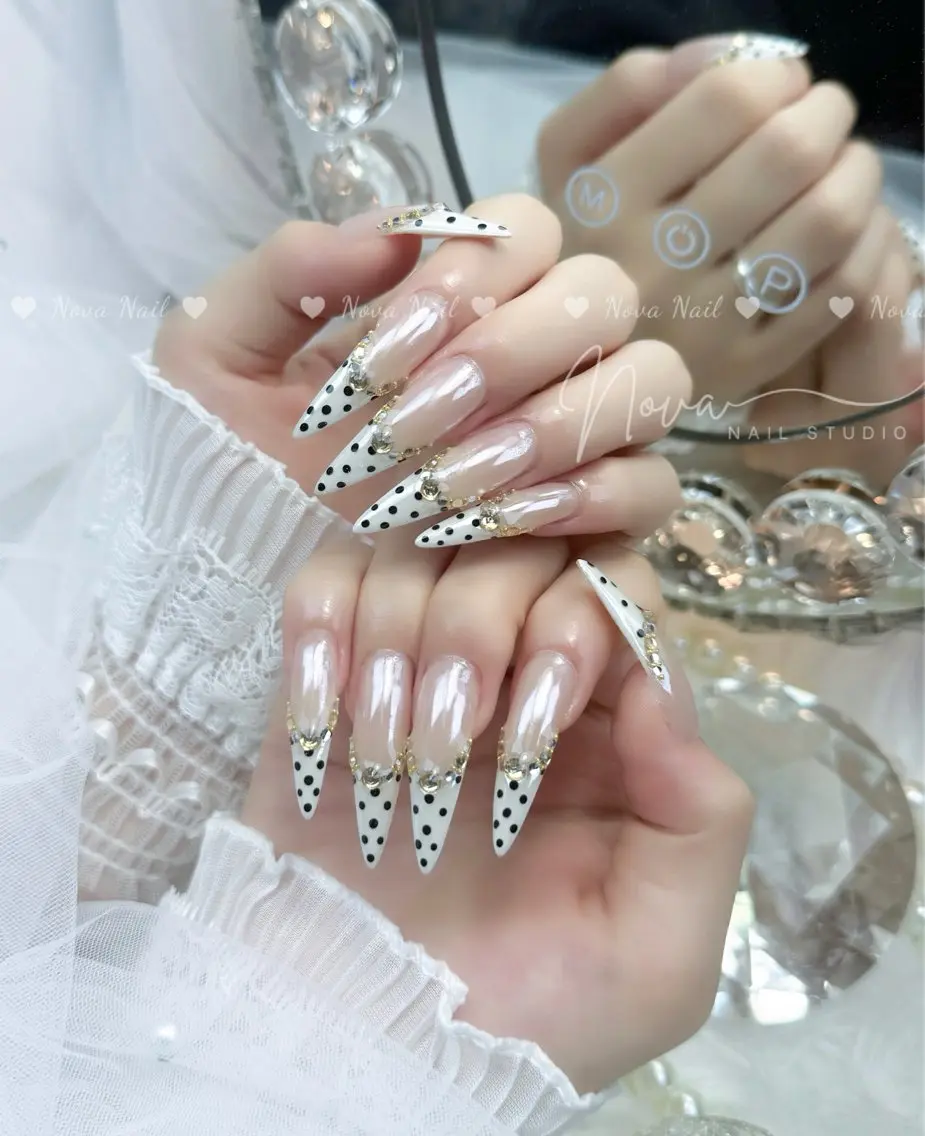ネイル ハンドネイル ハンドケア Kitty Nail Novaのネイルデザイン