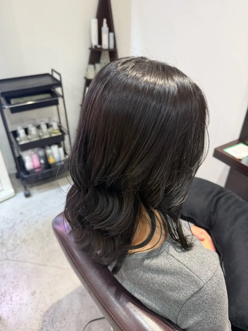 ミディアム ヘアカラー カ ズ サ ✴︎のヘアスタイル
