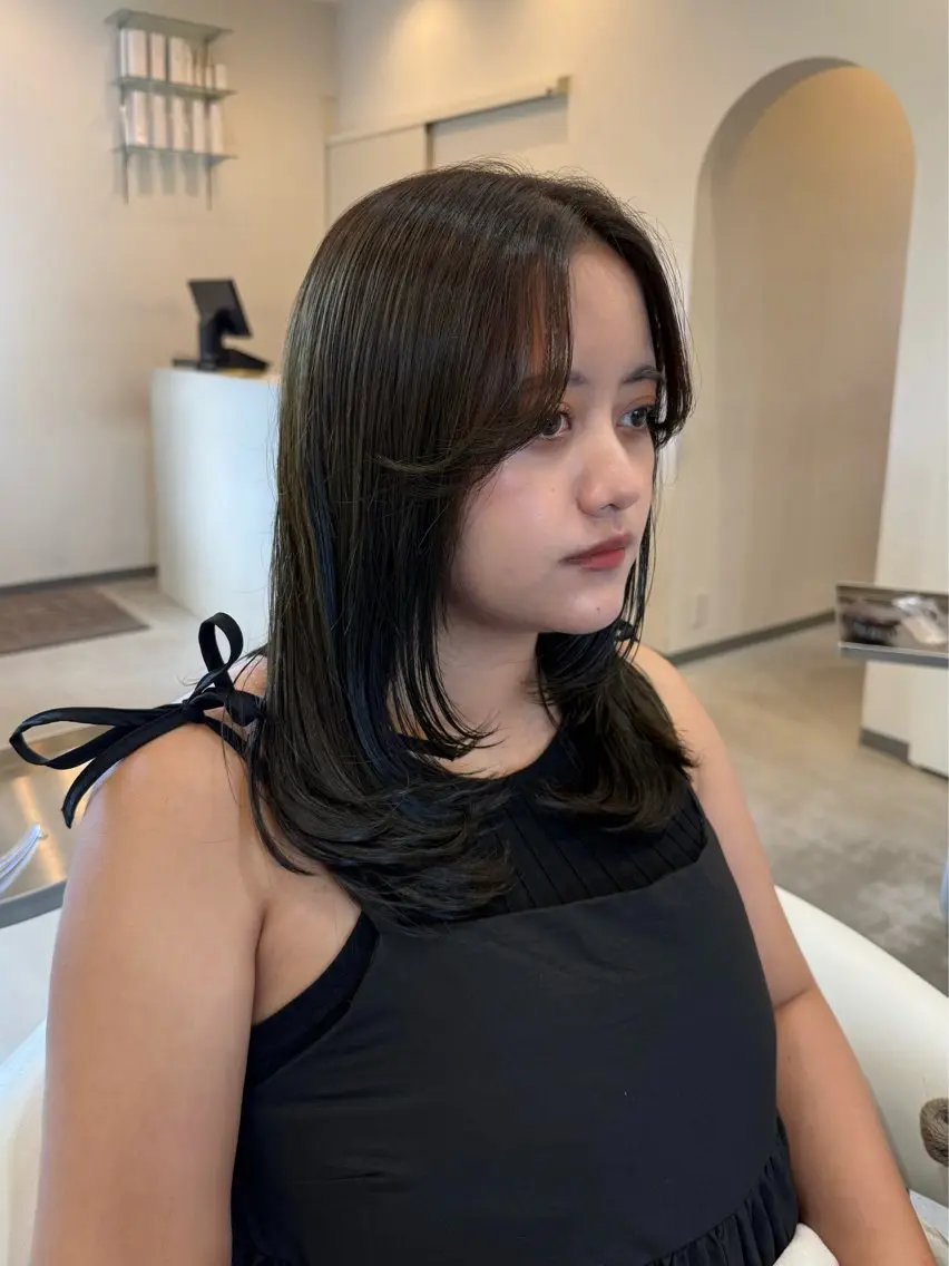 ミディアム 似合わせカット 山元 くるみのヘアスタイル