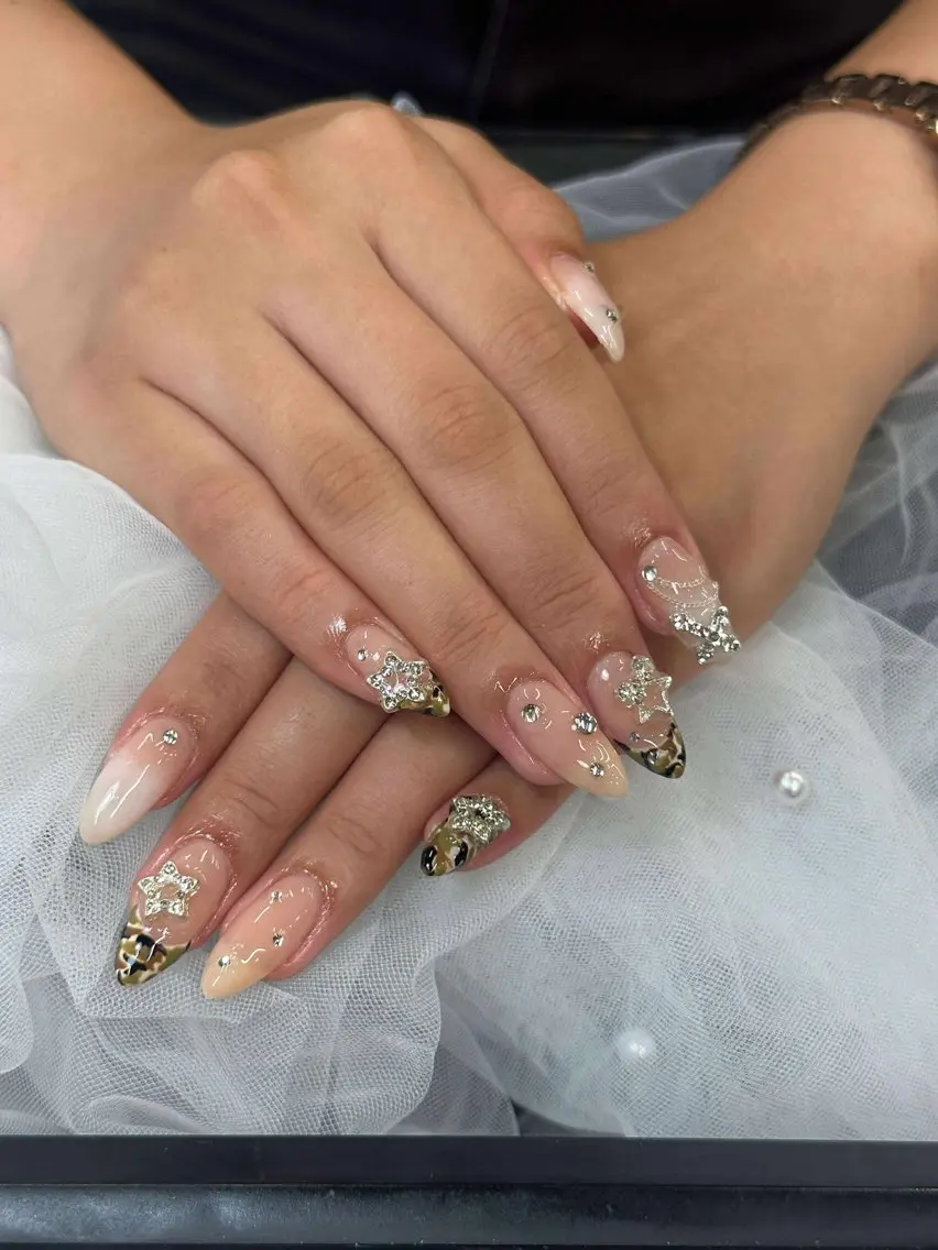 ネイル Iconic Nailのネイルデザイン