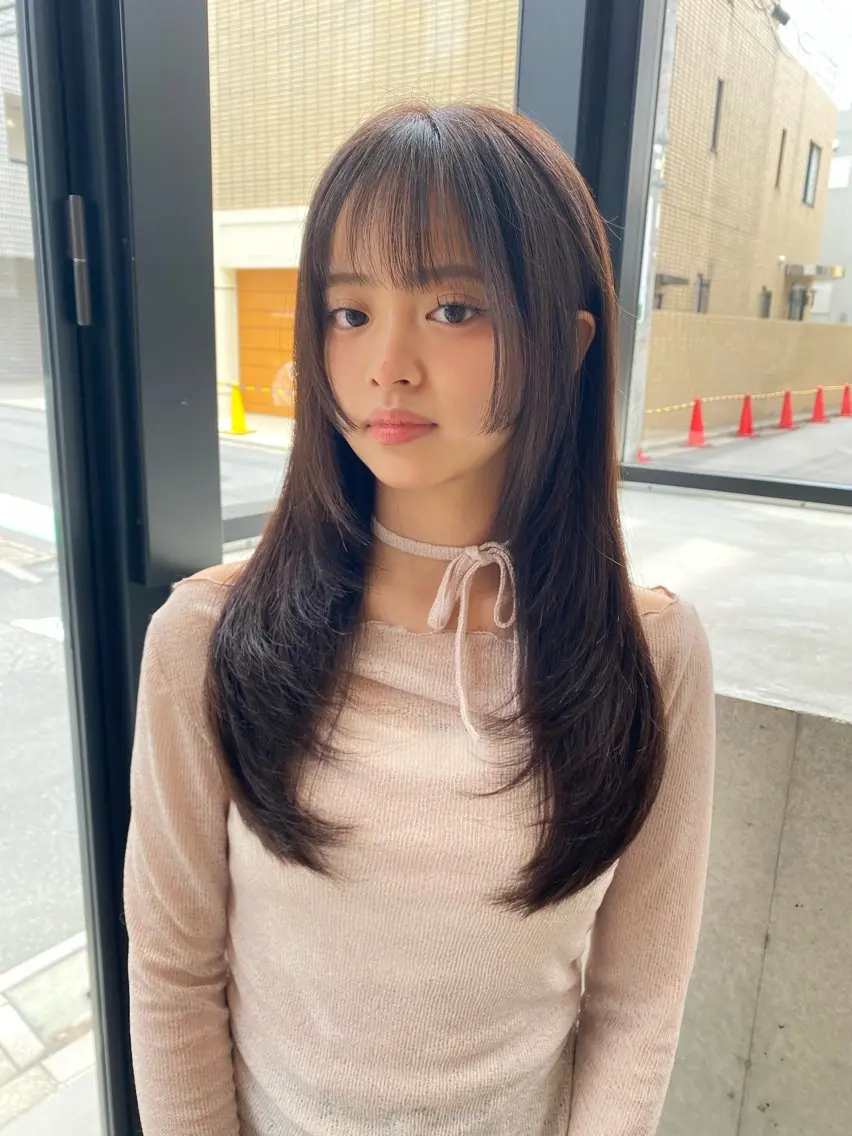 ロング カラー カット ヘアカラー トリートメント Saki/レイヤー/ 韓国/透明感カラーのヘアスタイル