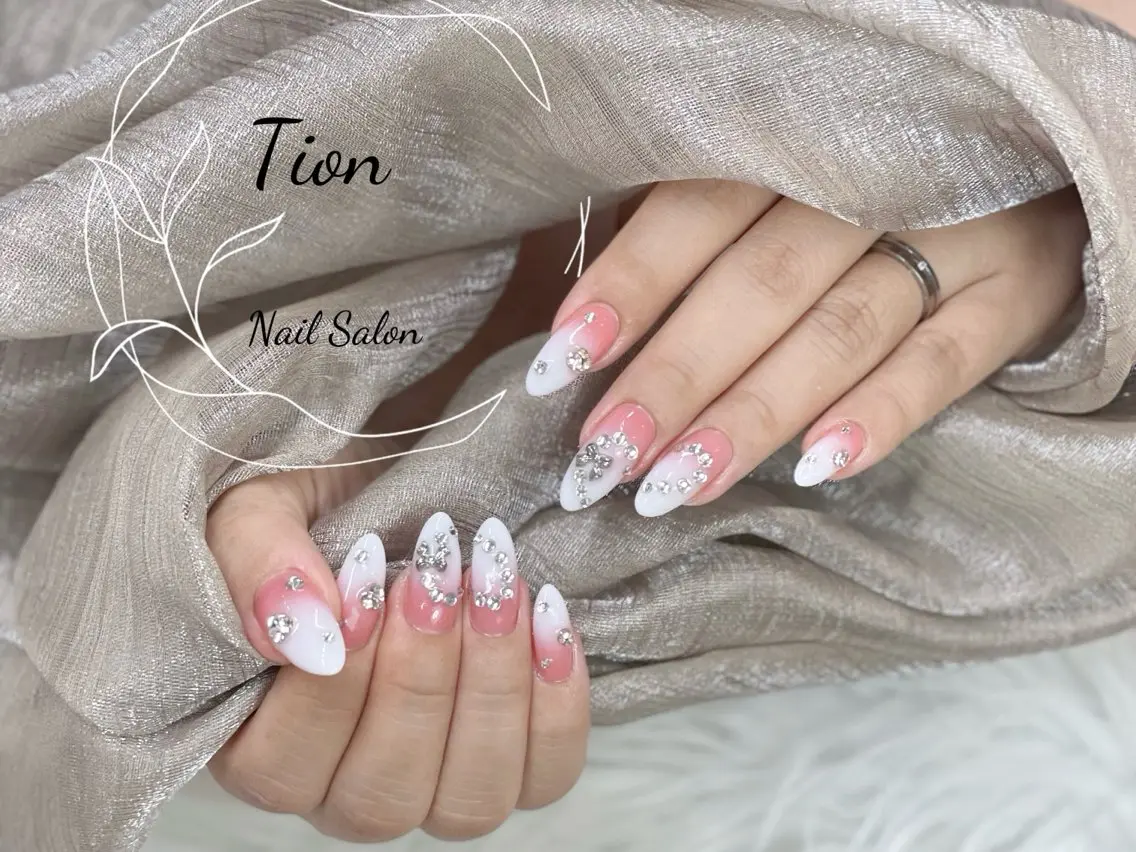 ネイル チークネイル 長さ出し フットネイル フレンチネイル ジェルネイル Nailsalon Tion武蔵小杉店のネイルデザイン