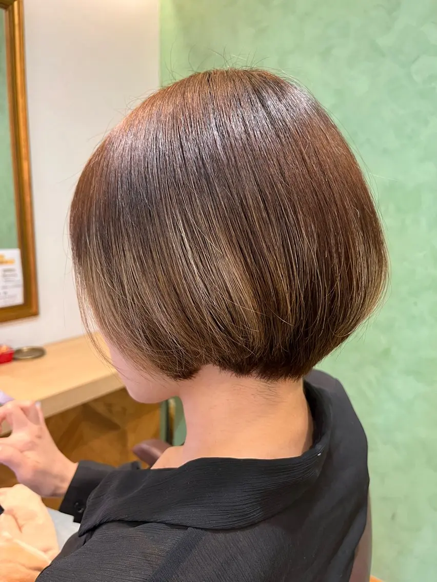 ミディアム ボブ emma 星野のヘアスタイル