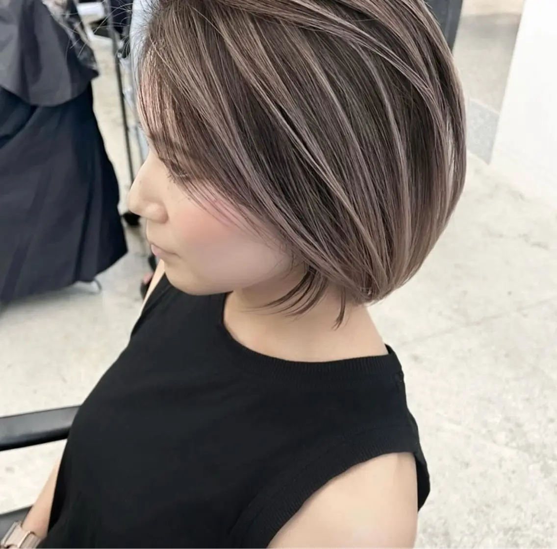 ショート ハイライト 小顔ボブ jilblanカホのヘアスタイル