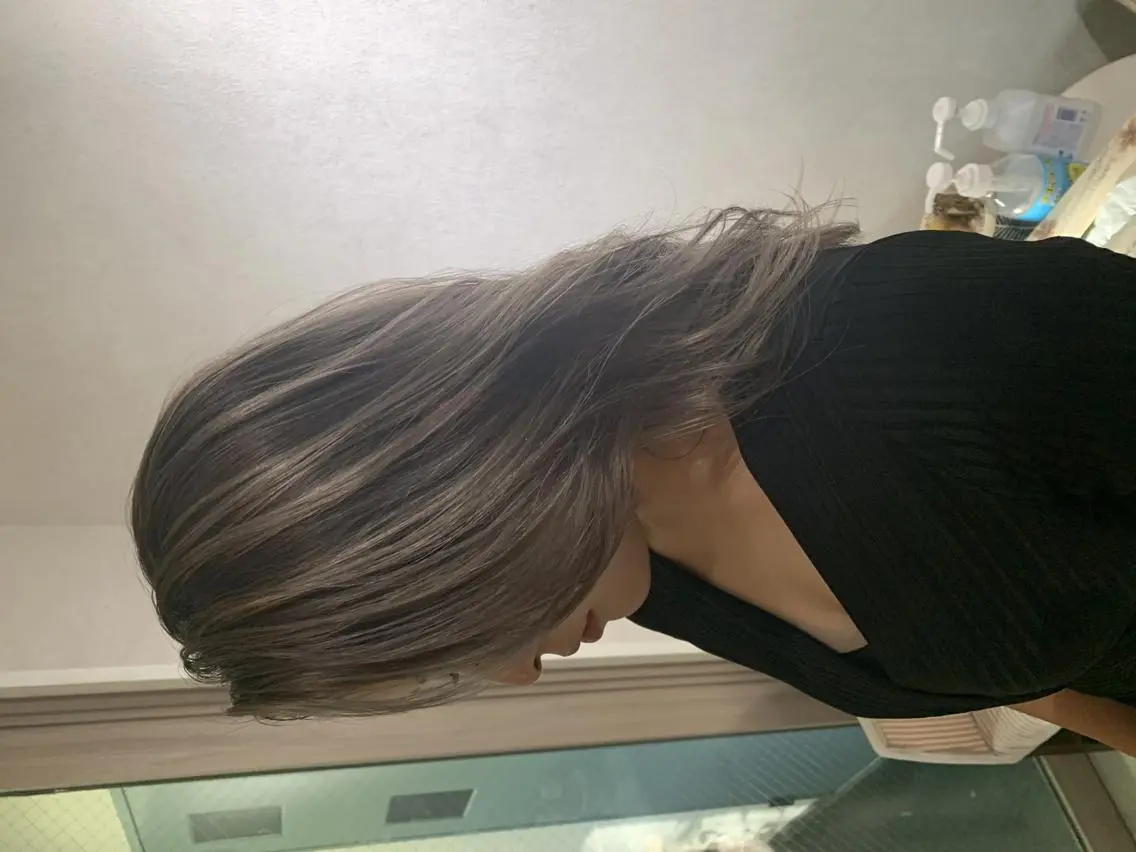 ロング カラー ヘアカラー トリートメント ハイライトカラーなら 川嶋宏旭 栄 矢場町のヘアスタイル