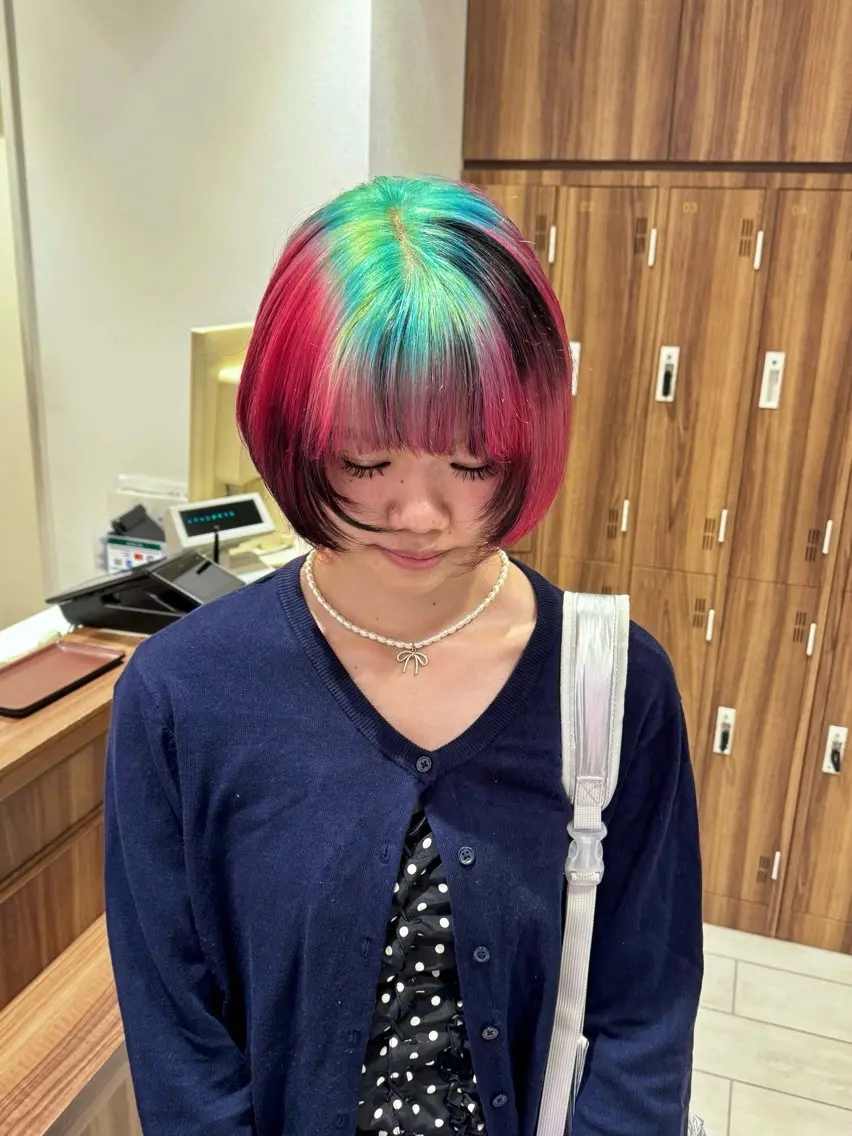 ショート カラー デザインカラー カット ヘアカラー ﾃﾞｻﾞｲﾝｶﾗｰ Mirutayaのヘアスタイル