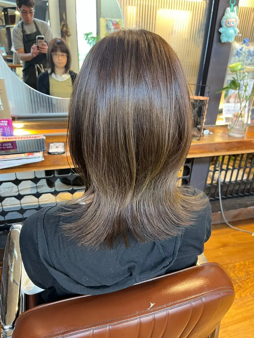 ミディアム カラー くびれヘア くびれレイヤー レイヤーカット NAGONSTYLE 高塩知輝のヘアスタイル