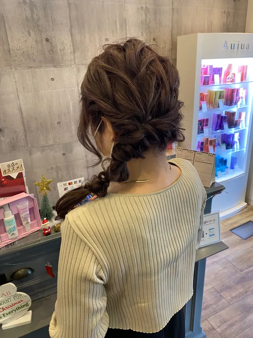 セミロング ヘアアレンジ ヘアセット mo moのヘアスタイル