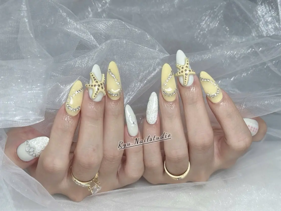 ネイル アートネイル フラワーネイル フレンチネイル ジェルネイル グラデーション ハンドネイル Ryu Nail NekoChanのネイルデザイン