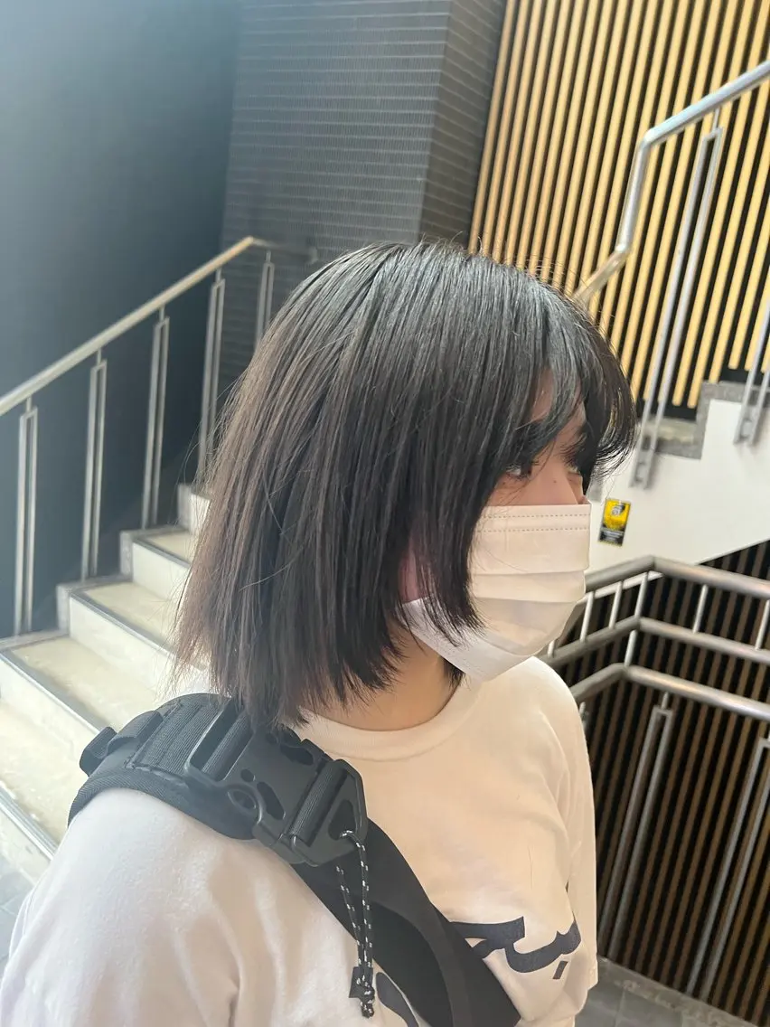 ミディアム ハイトーンカラー 坂本 翼のヘアスタイル