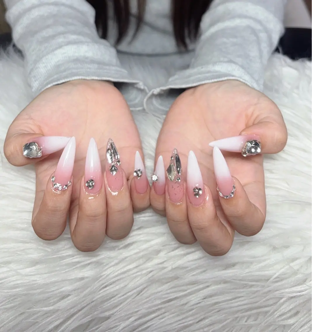ネイル ハンドネイル RosyBeauty スカルプ専門店のネイルデザイン